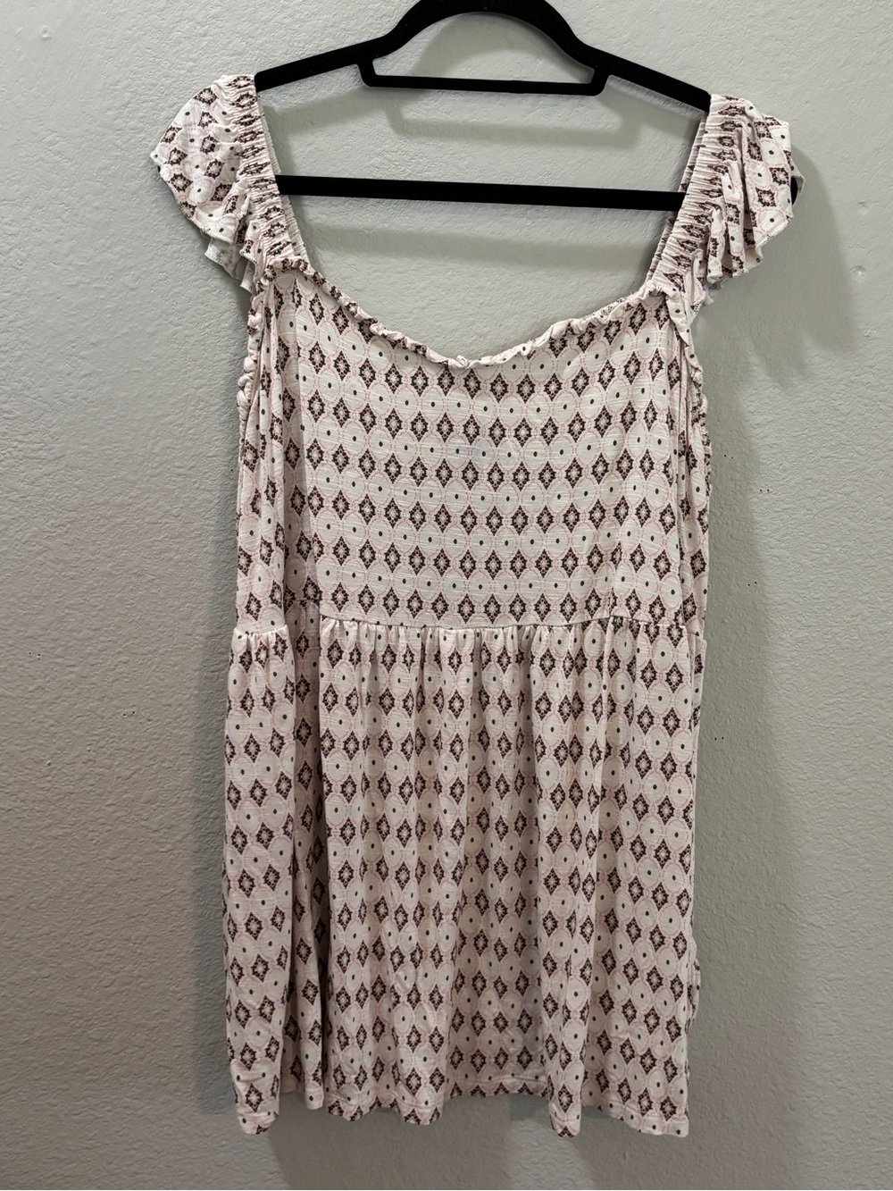 Torrid Pink Geometric Print Flutter Sleeve Babydoll Tank Top Size 3